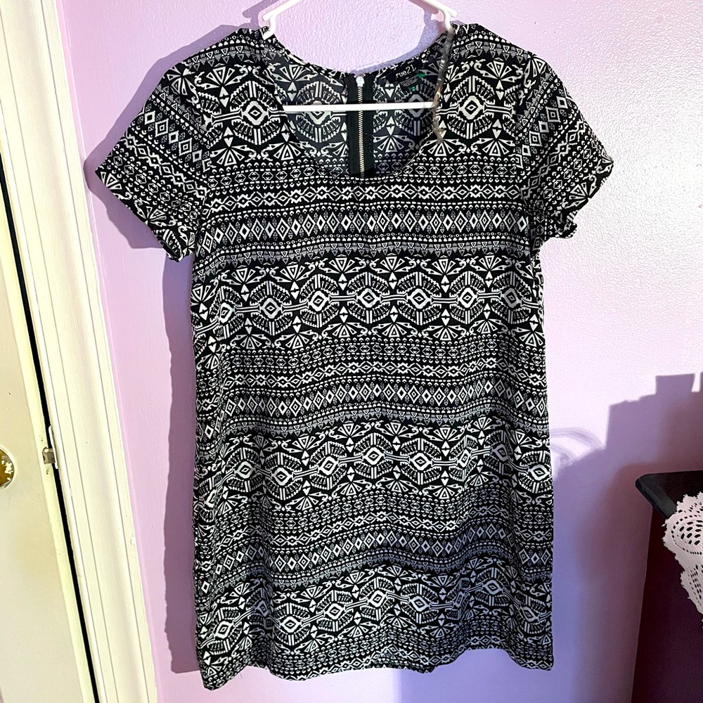 Black and white dress